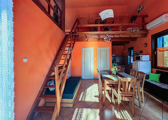 Mediterrán Rezidencia Jobb Nyaraló